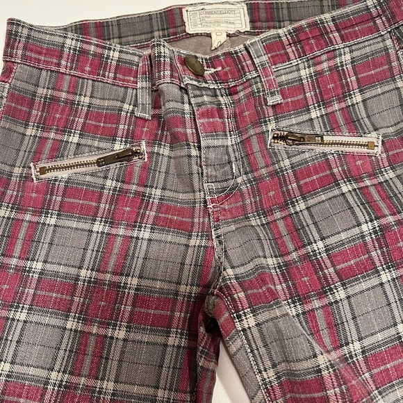 Current Elliott The Soho Zip Stiletto Skinny Jeans In Red Gray Plaid Size 26/0 - Picture 4 of 8